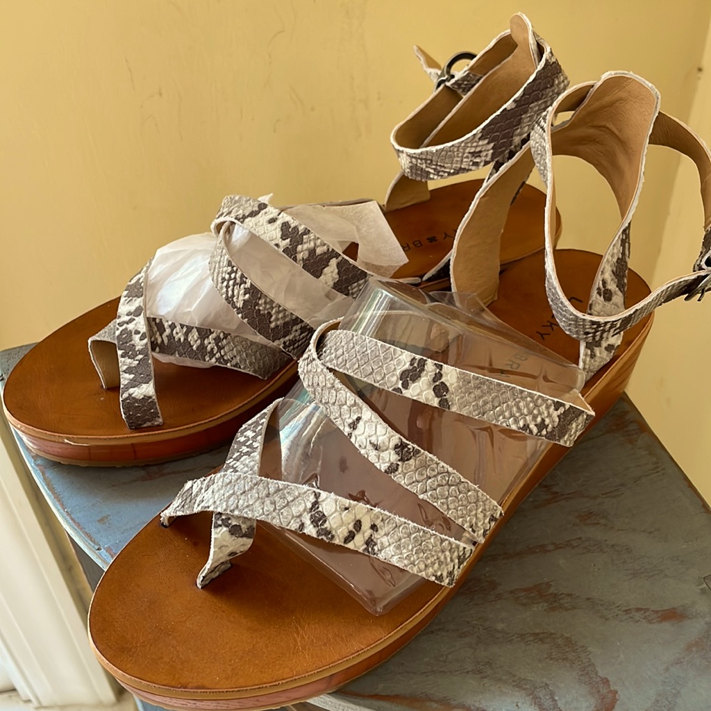 Lucky Brand Brand New Snakeskin Sandals  Size 7